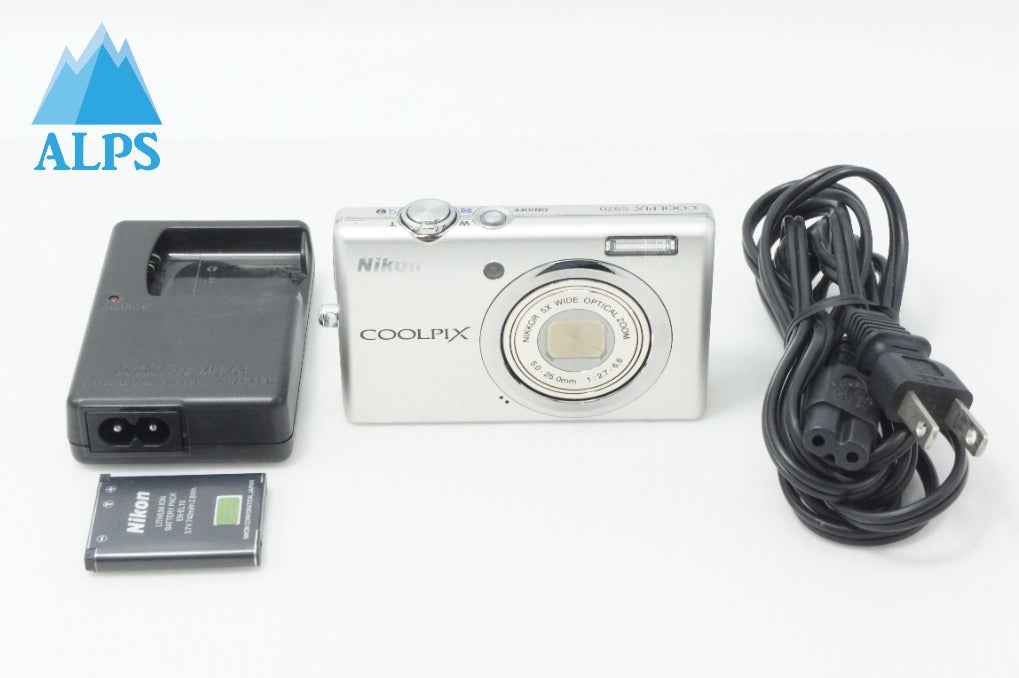 S570 Nikon COOLPIX ニコン コンパクトデジタルカメラ シルバー | - 美