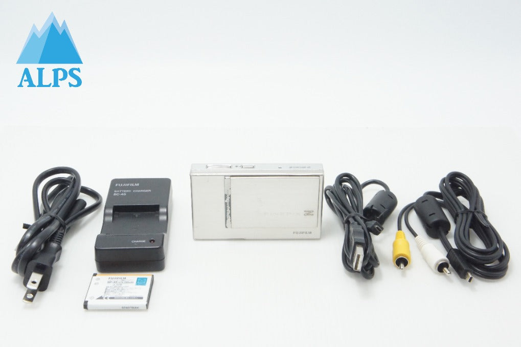 Junk FUJIFILM FinePix Z200fd Compact Digital Camera Silver 260720d