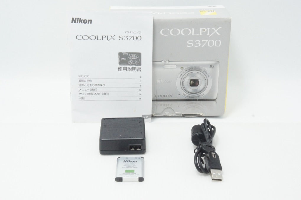美品 Nikon ニコン COOLPIX S3700 コンパクトデジタルカメラ シルバー 元箱付 260626e