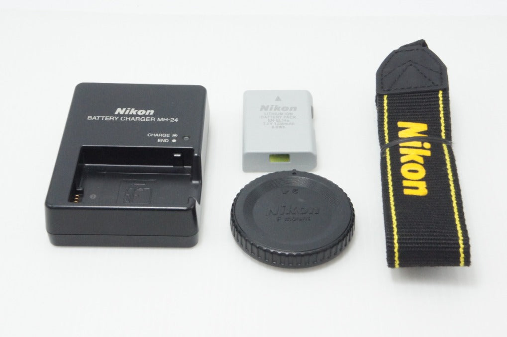 良品 Nikon ニコン D3300 ボディ デジタル一眼レフカメラ 260618ae