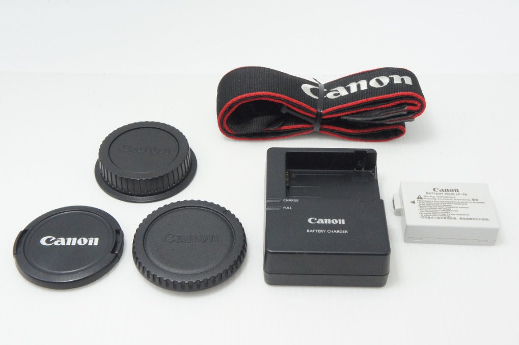 良品 Canon キヤノン EOS Kiss X5 ボディ + EF-S 18-55mm IS II レンズキット デジタル一眼レフカメラ 260708y