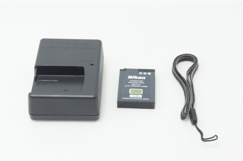 美品 Nikon ニコン COOLPIX S620 コンパクトデジタルカメラ シルバー 260714e