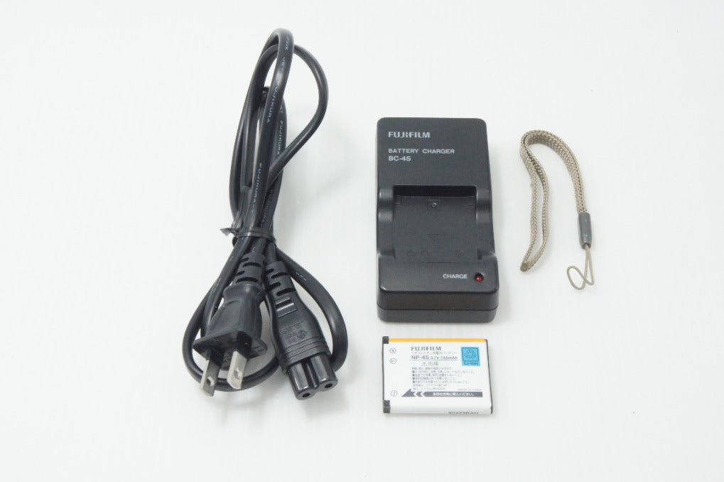 FUJIFILM フジフィルム FinePix Z200fd コンパクトデジタルカメラ レッド&ブラック 260717e