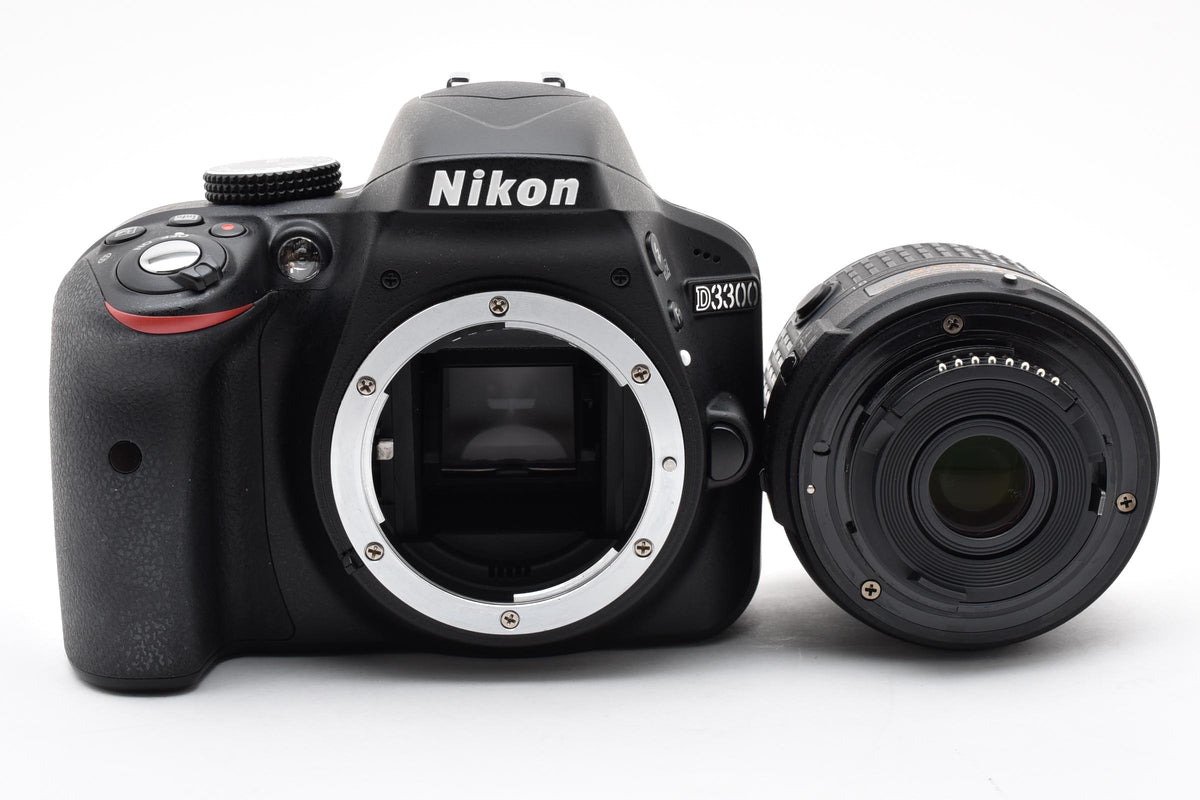 美品 Nikon ニコン D3300 ボディ + AF-S DX 18-55 VR II レンズキット デジタル一眼レフカメラ 260924j