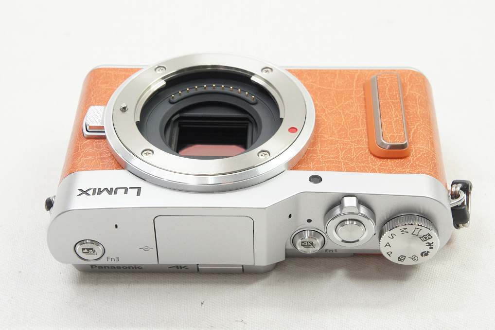 【美品】Panasonic LUMIX DC-GF10 オレンジ ボディ 美品 Panasonic パナソニック LUMIX DC-GF10 ボディ ミラーレス