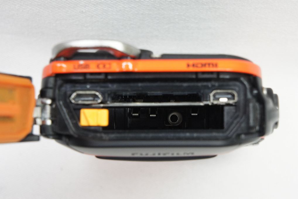 良品 FUJIFILM フジフィルム XP70 コンパクトデジタルカメラ オレンジ 250804as