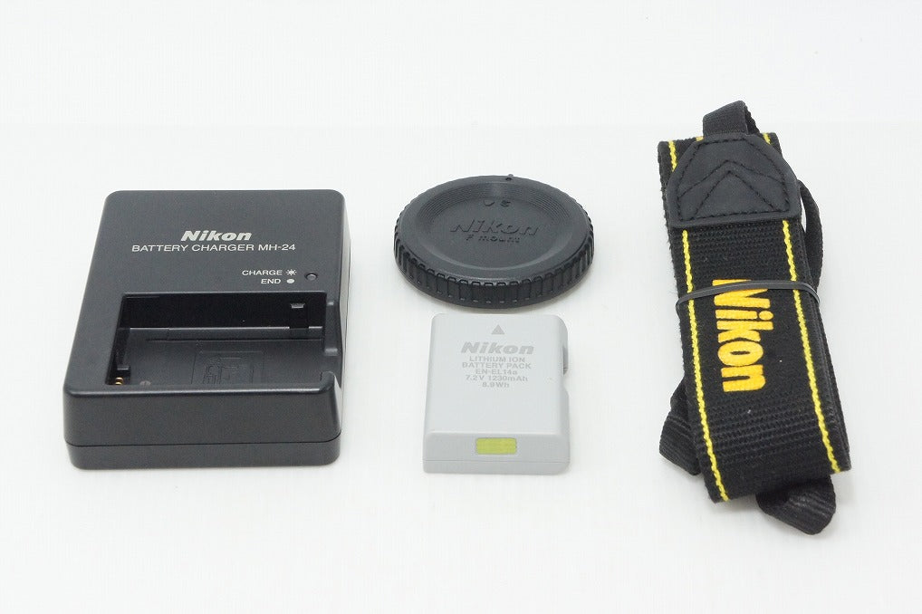 良品 Nikon ニコン D5200 ボディ デジタル一眼レフカメラ 260514a