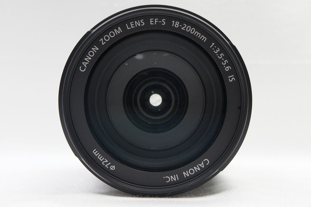 良品 Canon キヤノン EF-S 18-200mm F3.5-5.6 IS APS-C ズームレンズ フード付 250814d