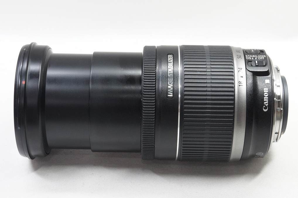 良品 Canon キヤノン EF-S 18-200mm F3.5-5.6 IS APS-C ズームレンズ フード付 250814d