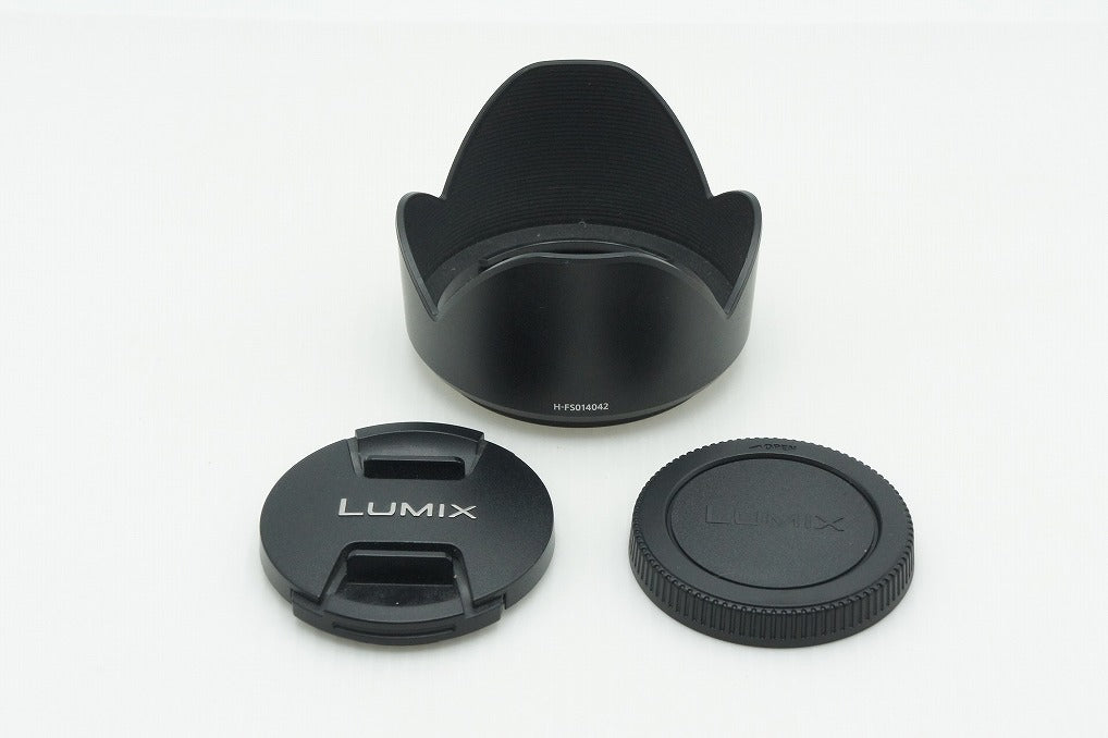 美品 Panasonic LUMIX G VARIO 14-42mm F3.5-5.6 ASPH. MEGA O.I.S H-FS014042 マイクロフォーサーズ フード付 260210da