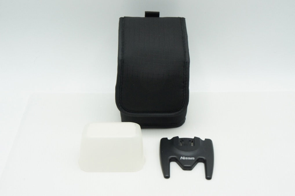 美品 Nissin ニッシン デジタル i60A フジフィルム用 ケース スタンド付き 260211j