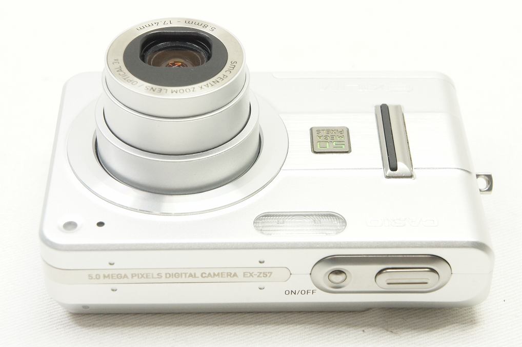良品 CASIO カシオ EXILIM EX-Z57 コンパクトデジタルカメラ シルバー 250815a