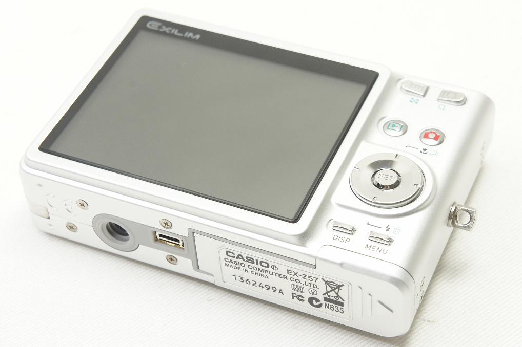 良品 CASIO カシオ EXILIM EX-Z57 コンパクトデジタルカメラ シルバー 250815a