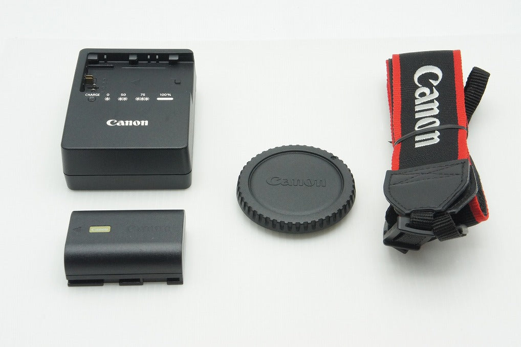 美品 Canon キヤノン EOS 70D ボディ デジタル一眼レフカメラ 260213g