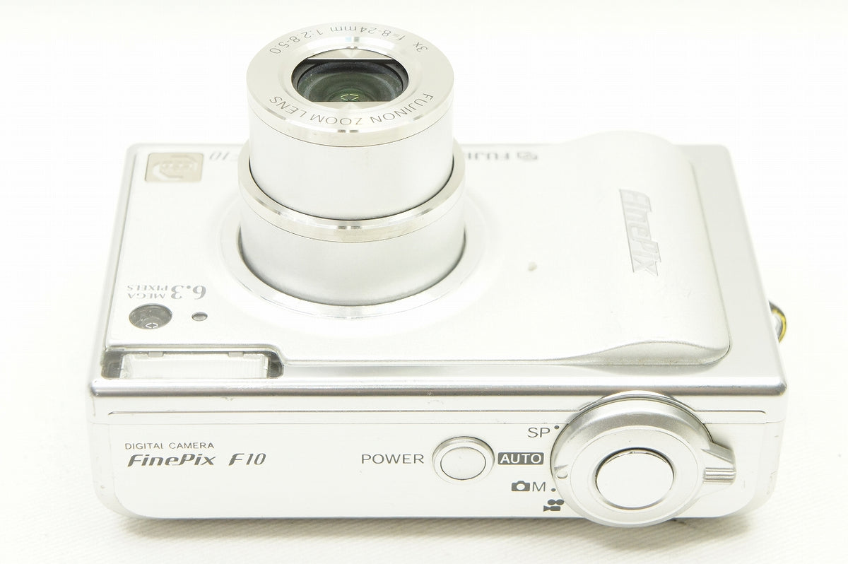 FUJIFILM フジフイルム FinePix F10 コンパクトデジタルカメラ 