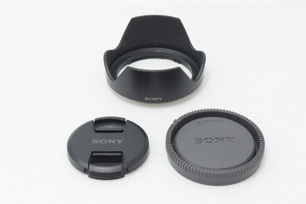美品 SONY ソニー E 18-55mm F3.5-5.6 OSS SEL1855 シルバー Eマウント APS-C ズームレンズ フード付 260527be