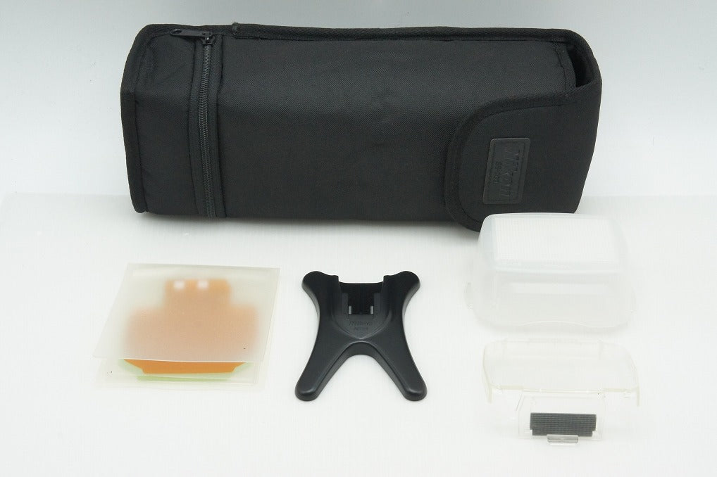 美品 Nikon ニコン ストロボ SPEEDLIGHT SB-900 ケース スタンド付 260220e