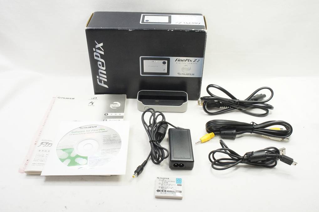 FUJIFILM フジフィルム FinePix Z2 コンパクトデジタルカメラ ホワイト 元箱付 250604v
