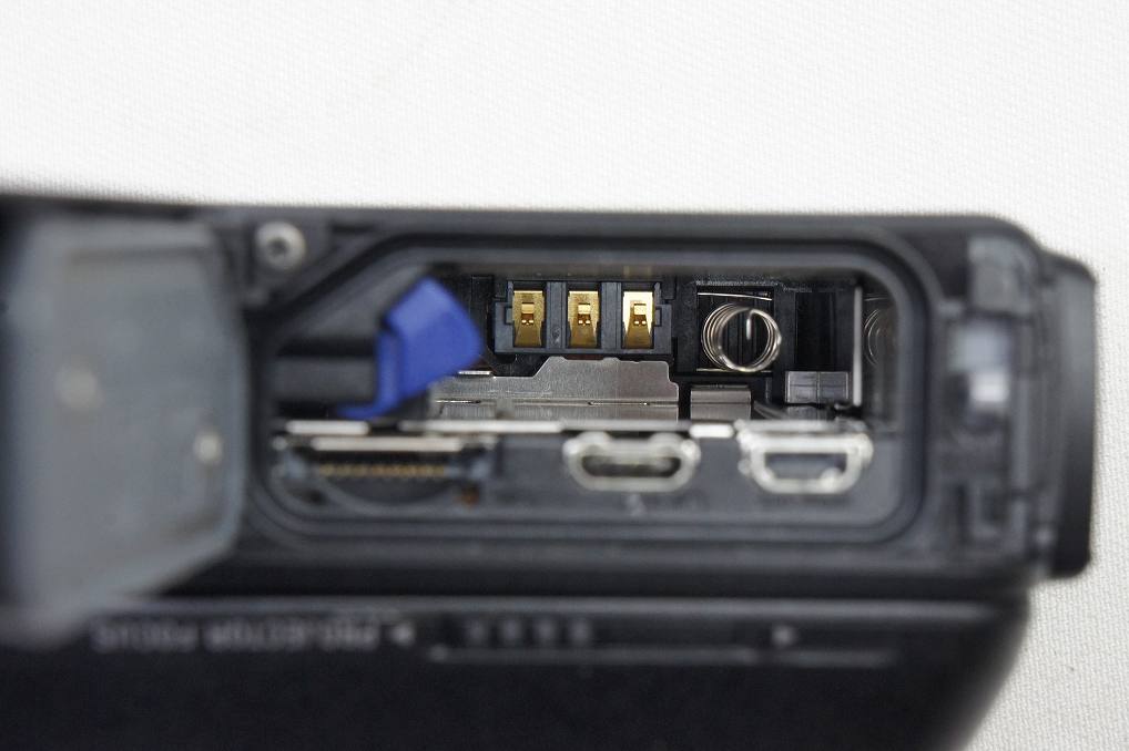 美品 SONY ソニー Handycam HDR-GWP88V デジタルビデオカメラ ケース付 250604ab