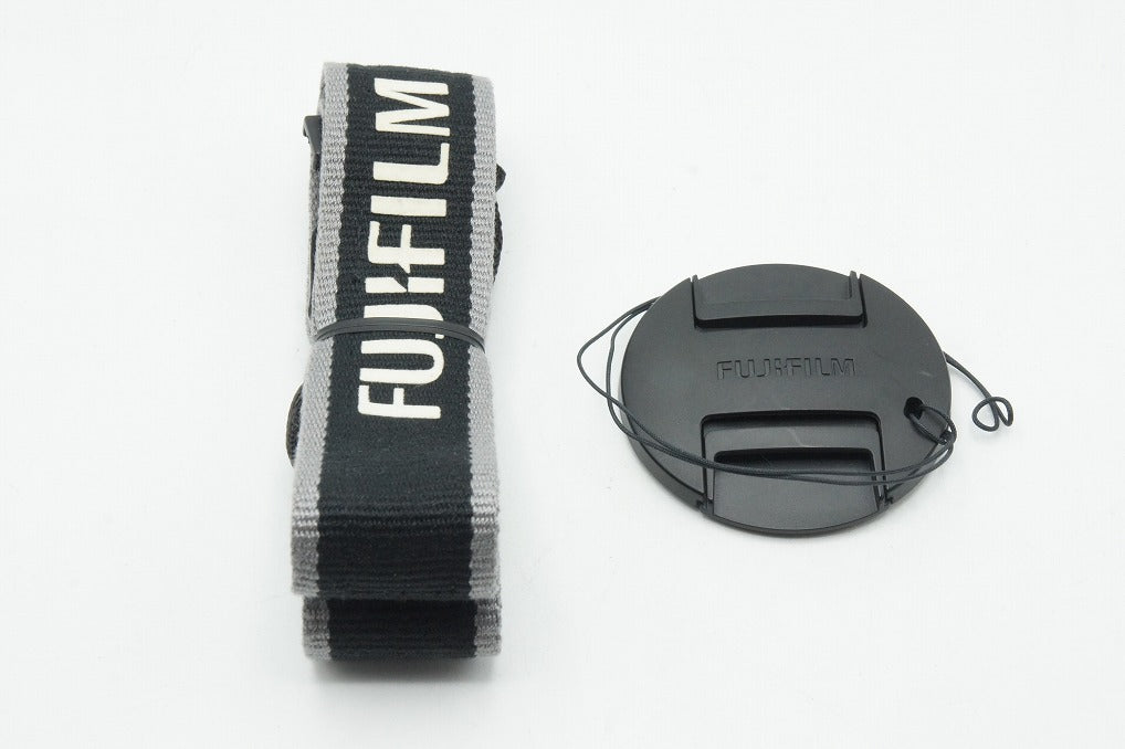 美品 FUJIFILM フジフィルム FinePix S9800 デジタルカメラ 251218g