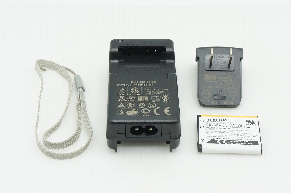 良品 FUJIFILM フジフィルム FinePix Z900EXR コンパクトデジタルカメラ ピンク 260304q