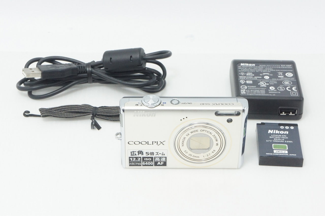 美品 Nikon ニコン COOLPIX S640 コンパクトデジタルカメラ アイス
