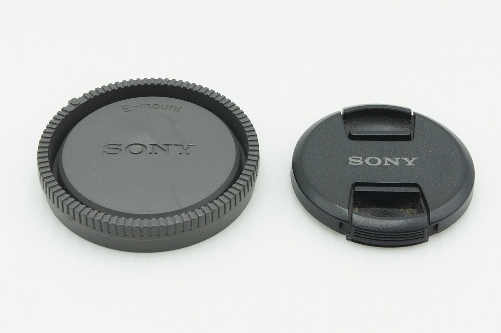 美品 SONY ソニー E 16mm F2.8 SEL16F28 シルバー Eマウント APS-C 単焦点レンズ 260305s