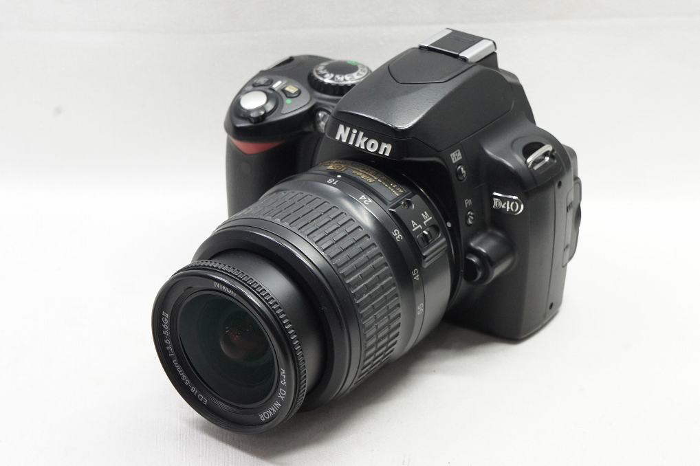 Nikon ニコン D40 + AF-S 18-55mm GII レンズキット デジタル一眼レフカメラ 250413c