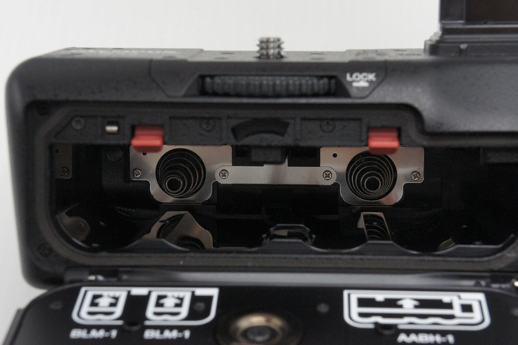 美品 OLYMPUS オリンパス パワーバッテリーホルダー HLD-4 for E-3/E-5/E-30 260309ah