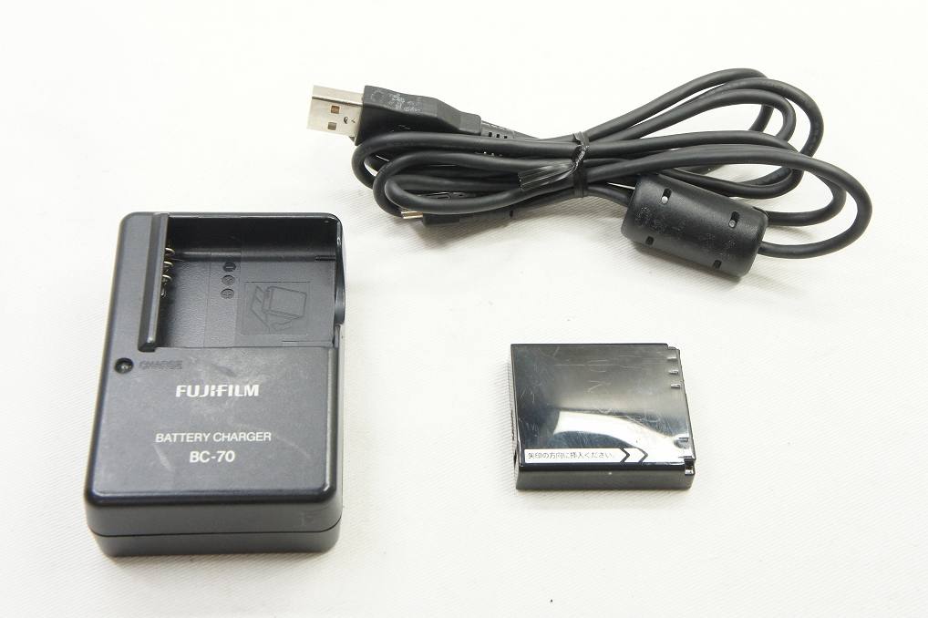 FUJIFILM フジフィルム FinePix F40fd コンパクトデジタルカメラ シルバー 250706j
