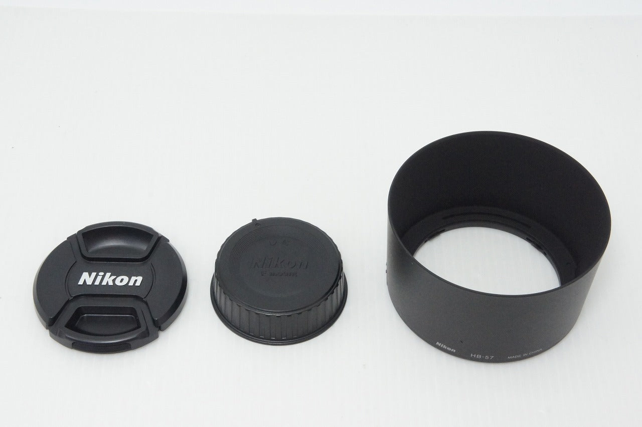 Excellent condition Nikon AF-S DX NIKKOR 55-300mm F4.5-5.6G ED VR APS-C Zoom Lens with Hood 260418z
