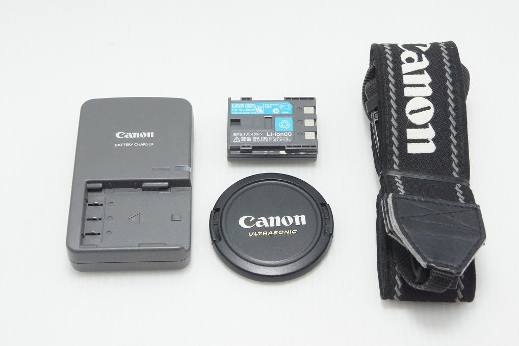 訳あり品 Canon キヤノン EOS Kiss Digital N レンズキット (EF-S 18-55mm II USM) デジタル一眼レフカメラ 260804a
