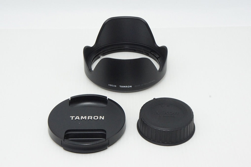 Excellent condition TAMRON 18-400mm F3.5-6.3 Di II VC HLD B028 Nikon F-mount APS-C with hood 260425v