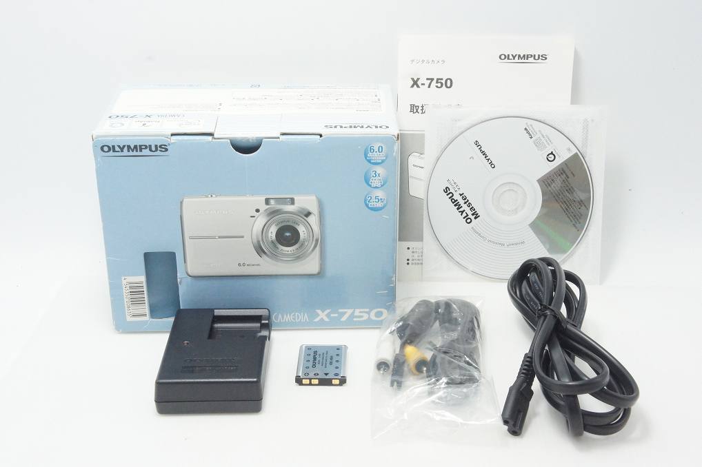 OLYMPUS オリンパス CAMEDIA x-750 コンパクトデジタルカメラ シルバー 元箱付 261021c