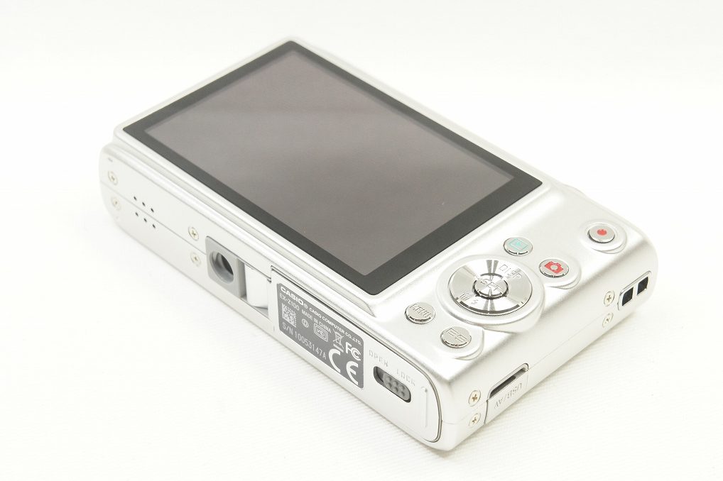 美品 CASIO カシオ EXILIM EX-Z100 コンパクトデジタルカメラ シルバー 元箱付 250719t