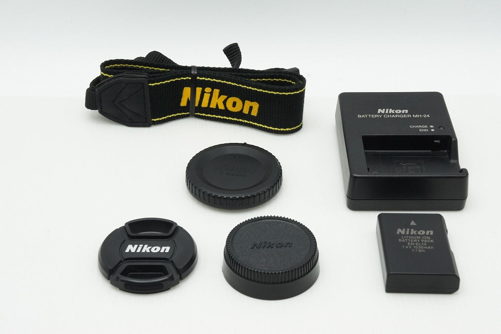 美品 Nikon ニコン D5200 ボディ + AF-S DX 18-55mm VR レンズキット デジタル一眼レフカメラ 260121u