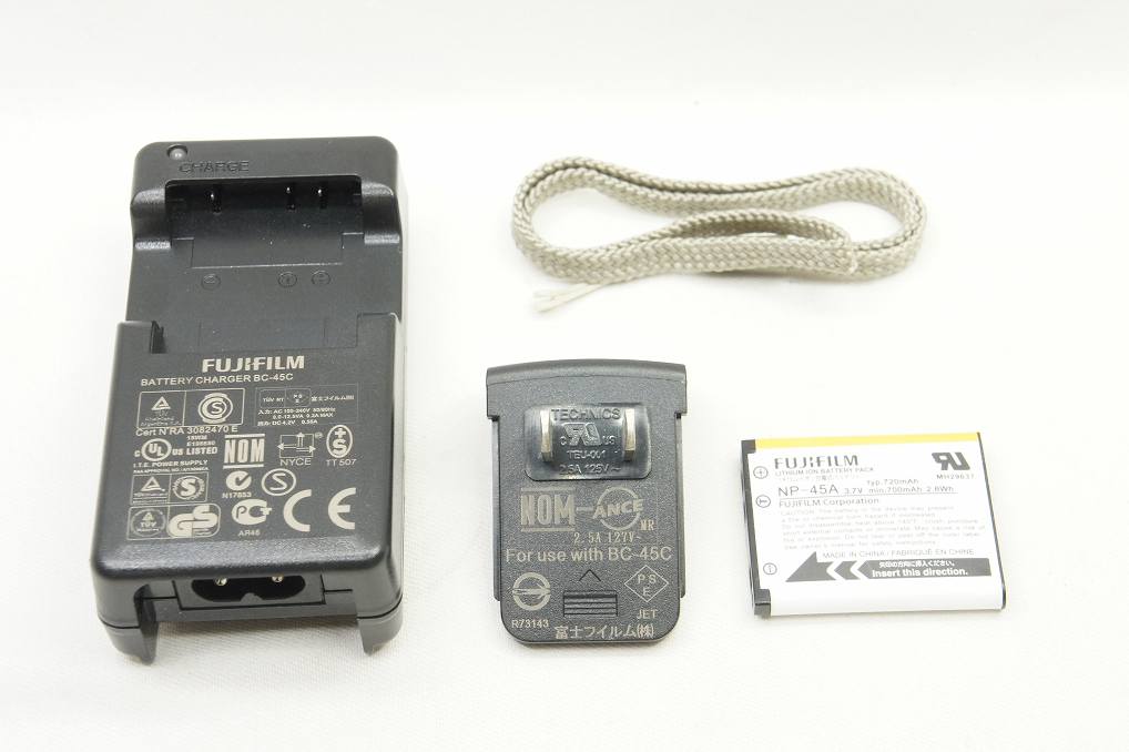良品 FUJIFILM フジフィルム FinePix JX400 コンパクトデジタルカメラ シルバー 250512d