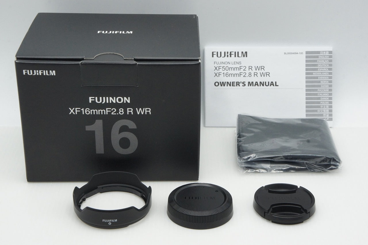 美品 FUJIFILM フジフィルム XF 16mm F2.8 R WR 単焦点レンズ シルバー 元箱付 260310ad