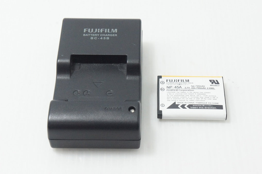 良品 FUJIFILM フジフィルム FinePix Z70 コンパクトデジタルカメラ ピンク 260813r
