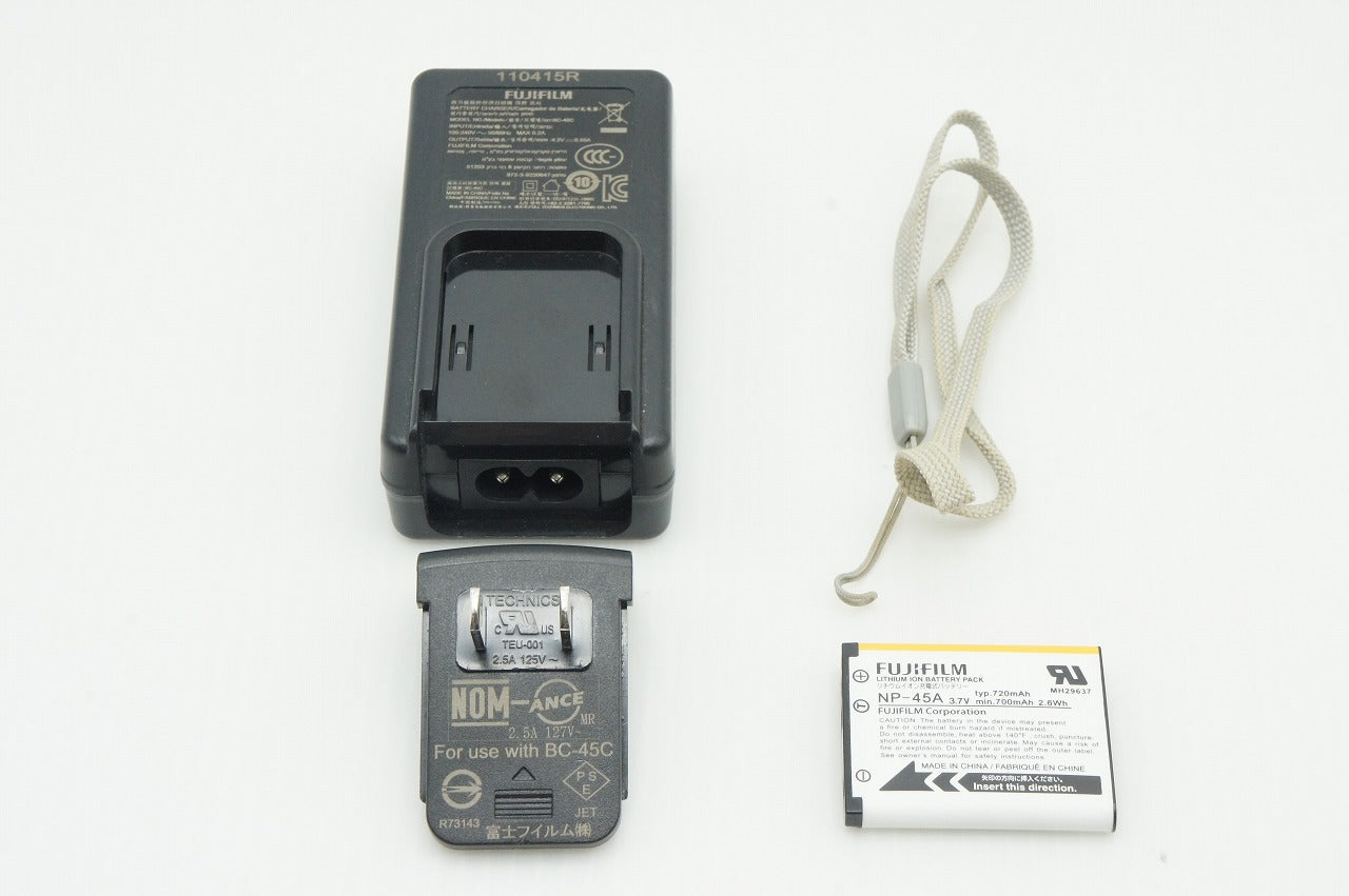 良品 FUJIFILM フジフィルム FinePix Z900EXR コンパクトデジタルカメラ ピンク 260123aa