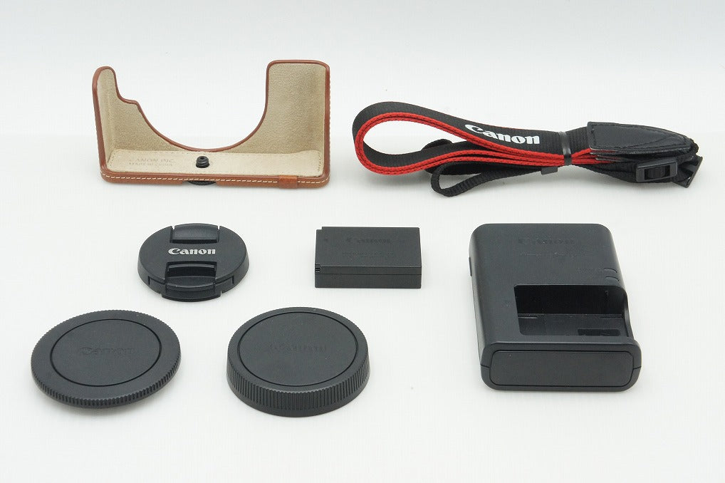 美品 Canon EOS M100 + EF-M 15-45mm IS STM レンズキット ミラーレス一眼カメラ ホワイト ボトムカバー付 260123ar