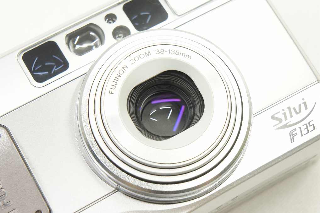 良品 FUJIFILM フジフイルム Silvi F135 35mm コンパクトフィルムカメラ 250805d