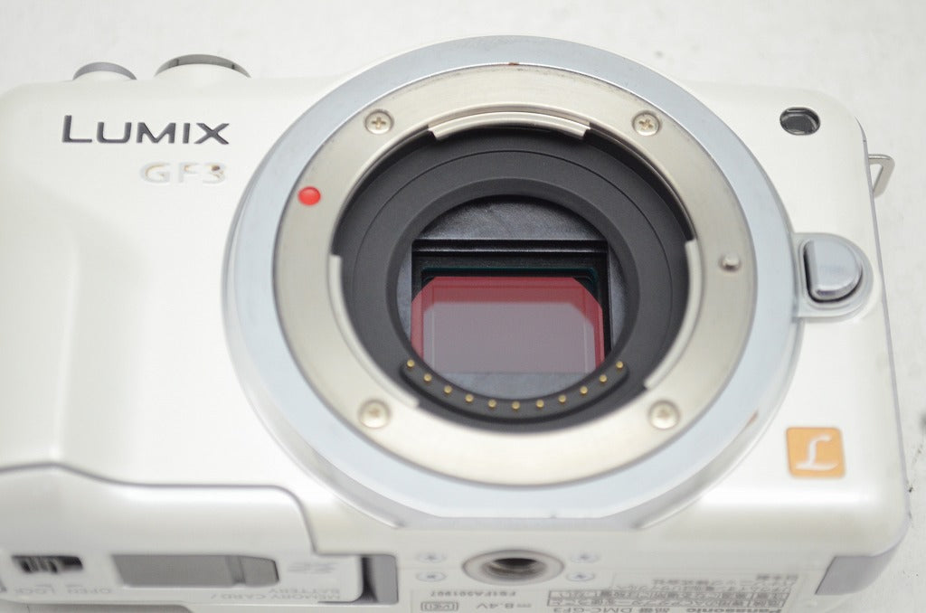 良品 Panasonic DMC-GF3 + 14-42mm F3.5-5.6 H-FS014042 レンズキット ミラーレス 元箱付 250910b