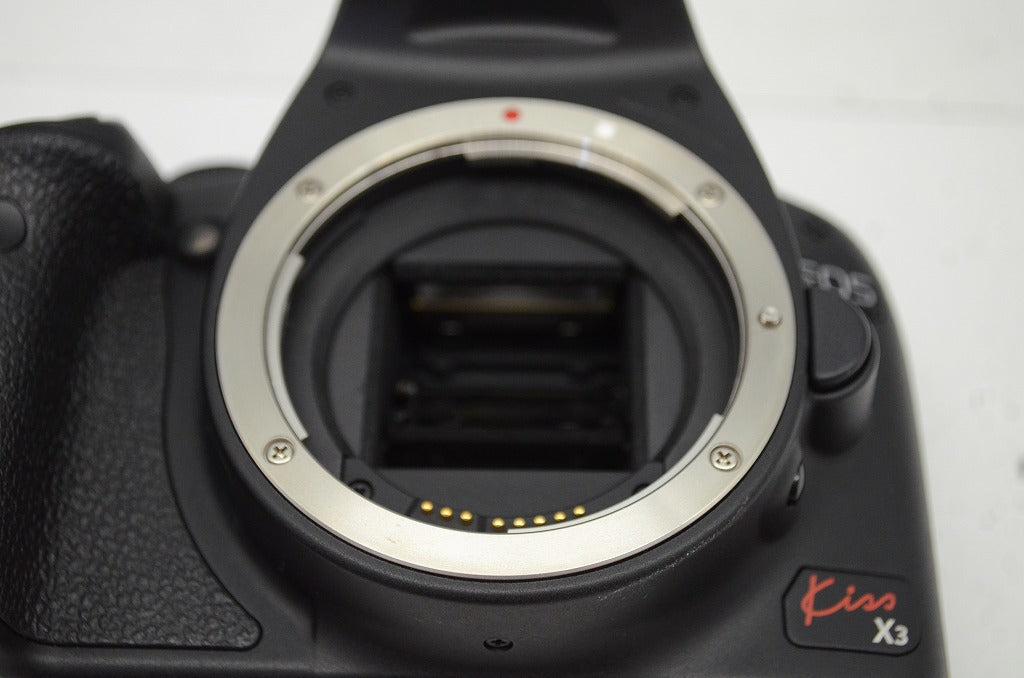 Canon EOS Kiss X3 レンズキット EF-S 18-55mm F3.5-5.6 IS デジタル一眼レフカメラ 元箱付 250912j