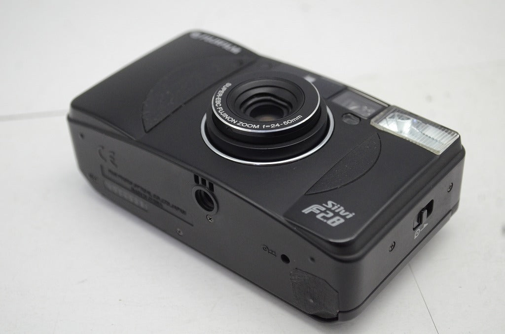 FUJIFILM フジフィルム Silvi F2.8 SUPER EBC FUJINON ZOOM 24-50mm F2.8 35mmコンパクトフィルムカメラ 250925c