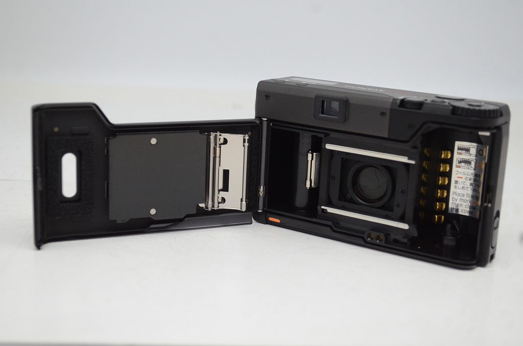 美品 CONTAX コンタックス T3 BLACK Double Teeth ダブルティース コンパクトフィルムカメラ ケース付 250926a