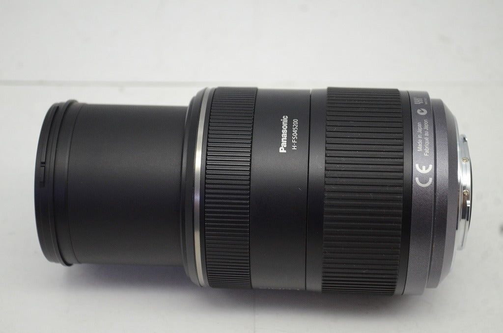 美品 Panasonic パナソニック LUMIX G VARIO 45-200mm F4-5.6 MEGA O.I.S. H-FS045200 マイクロフォーサーズ 250926e