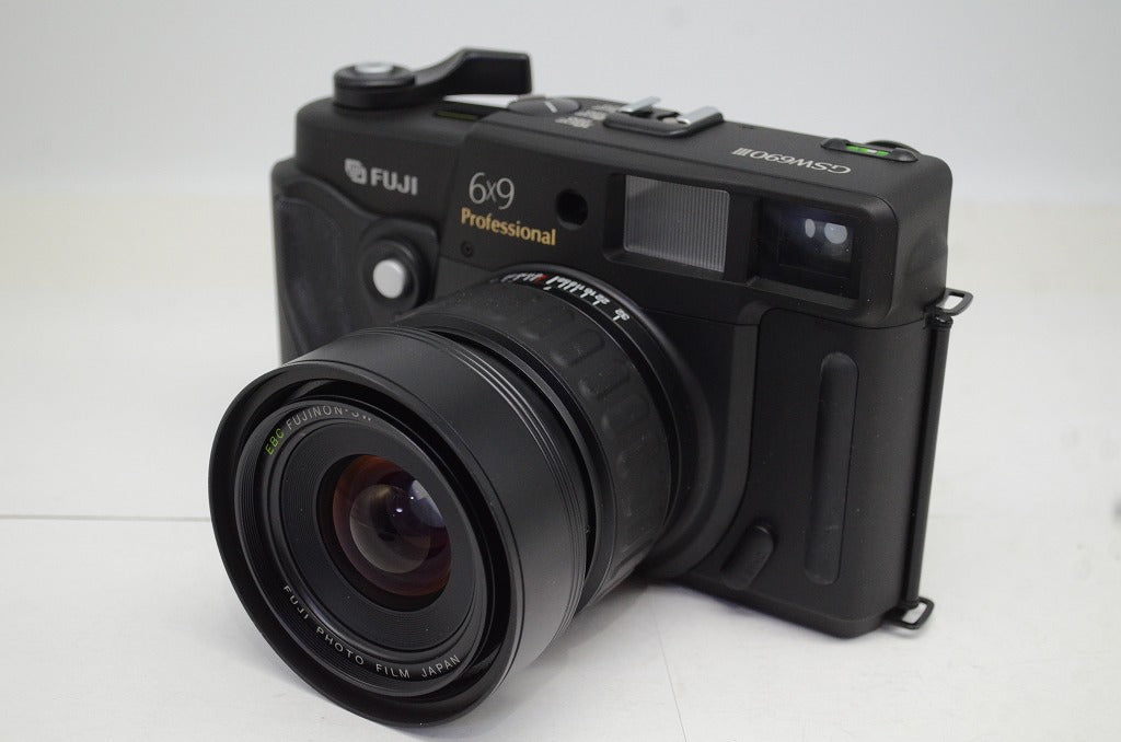 FUJIFILM フジフィルム GW690 III PROFESSIONAL (90mm F3.5) 中判カメラ 250927ah