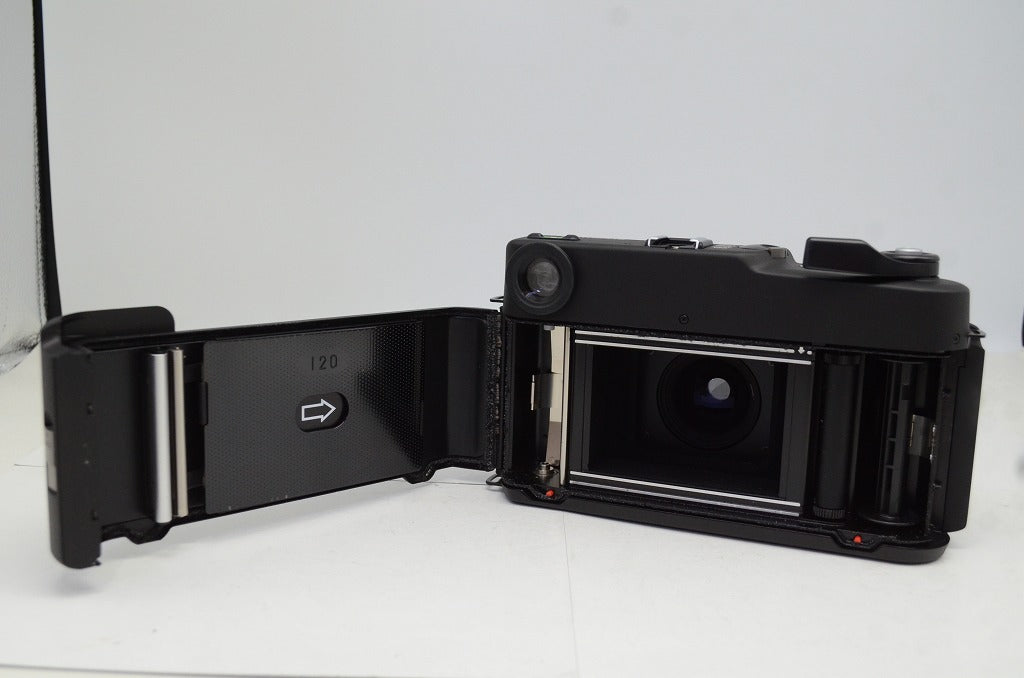 FUJIFILM フジフィルム GW690 III PROFESSIONAL (90mm F3.5) 中判カメラ 250927ah