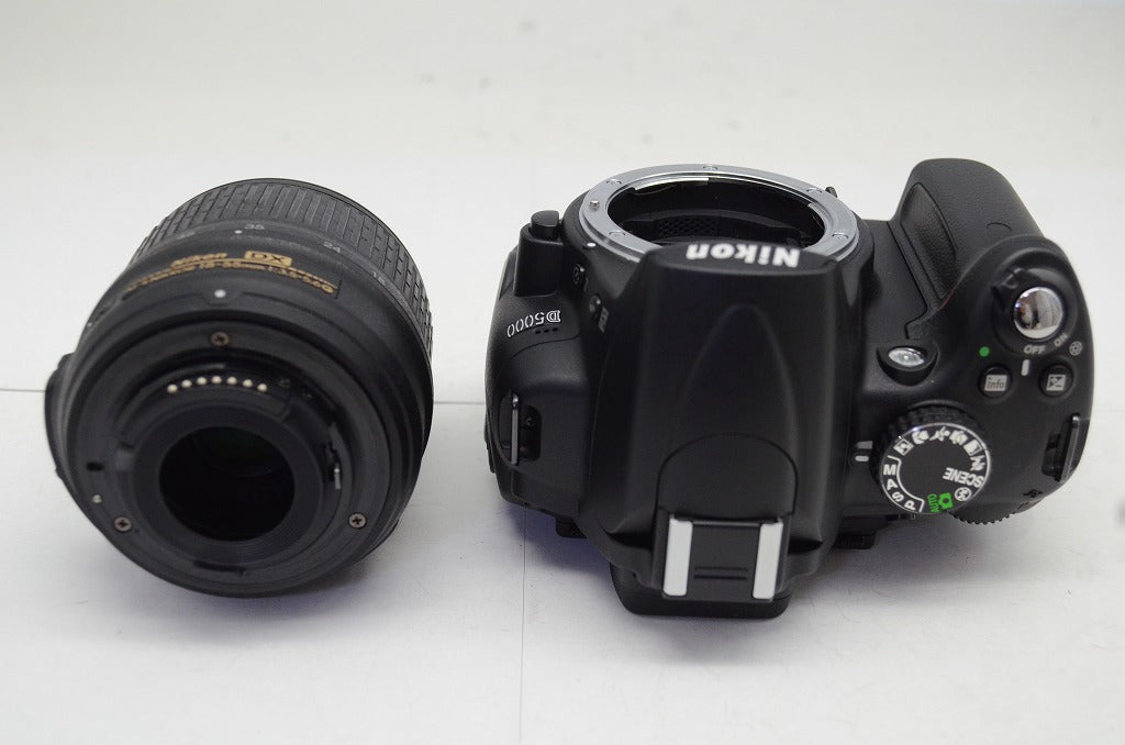 良品 Nikon ニコン D5000 + AF-S DX 18-55mm VR レンズキット デジタル一眼レフカメラ 250927g